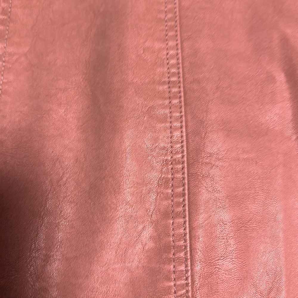 Free People Modern Femme vegan suede mini skirt in rose - Picture 7 of 10